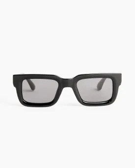 05 Sunglasses in Black