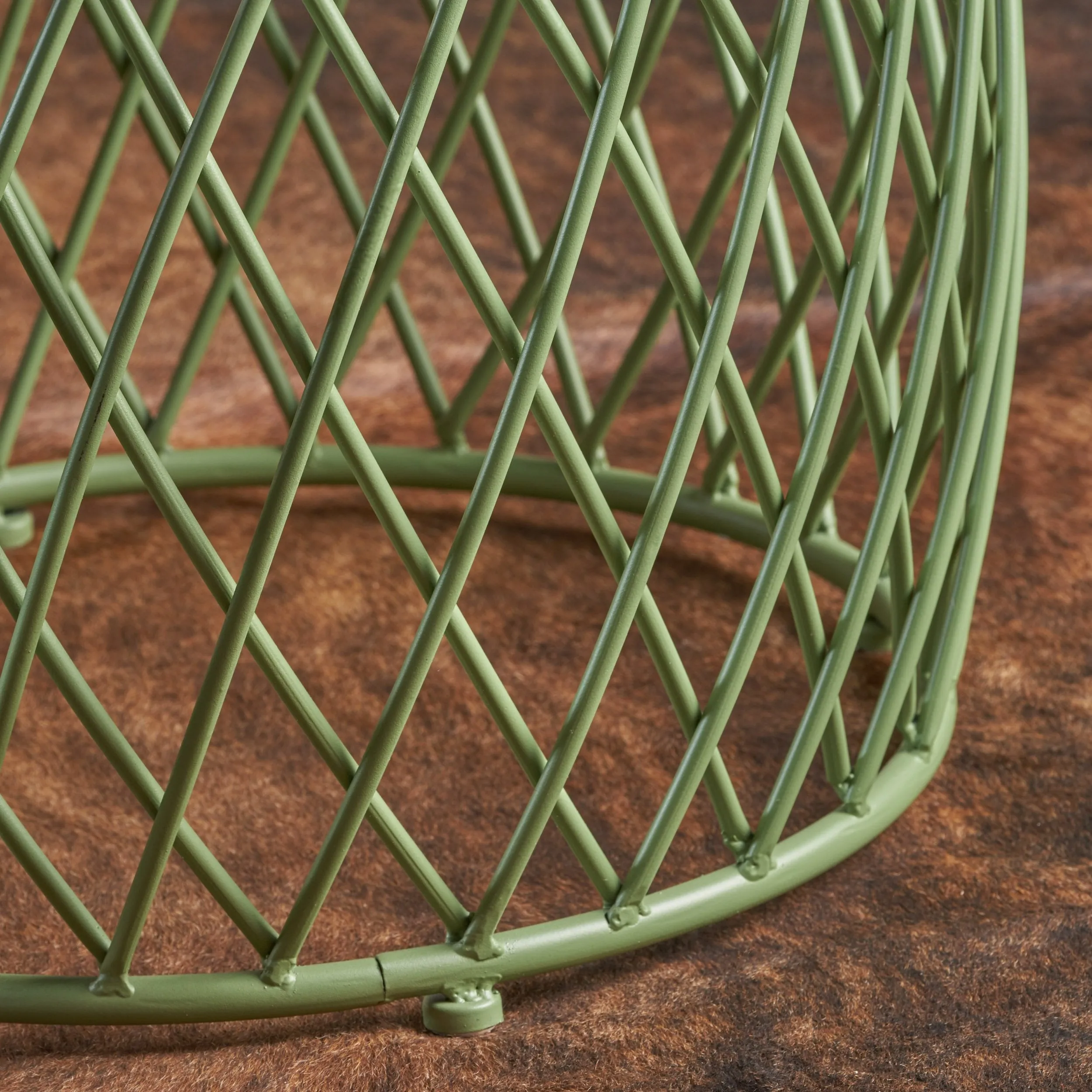 19 Inch Diameter Lattice Matte Finish Iron Side Table - NH272203