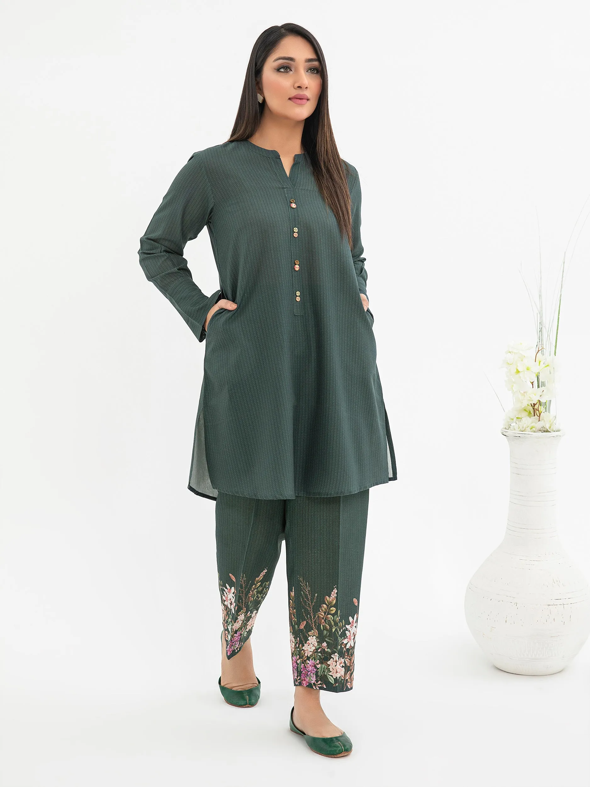 2 Piece Khaddar Suit-Printed (Pret)