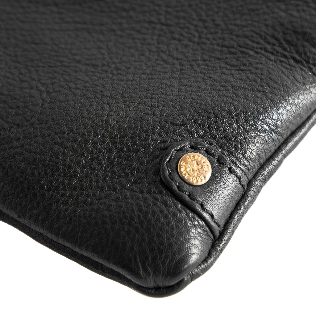 Beautiful leather clutch with golden zippers / 12152 - Black (Nero)