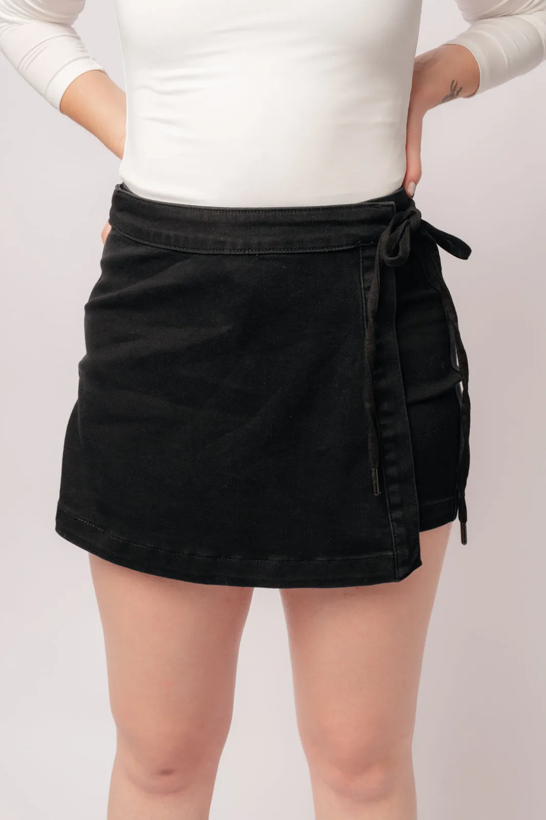 Bentli High Rise Side Tie Denim Skort in Black**