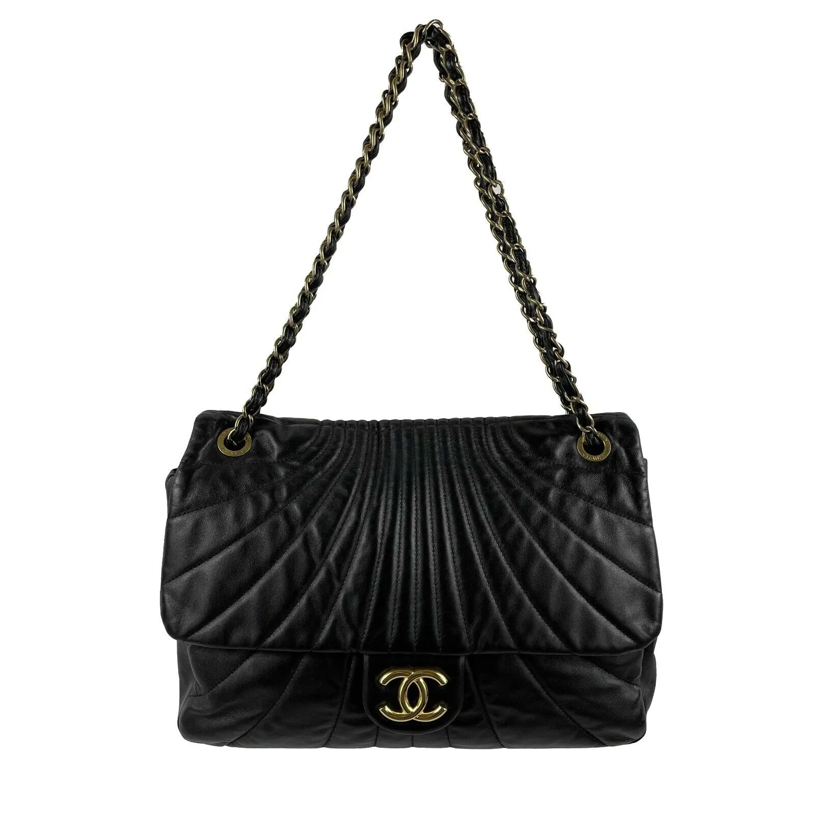 CHANEL - Wave Quilted Black Calfskin Leather Maxi Flap - Gold-tone Shoulder Bag