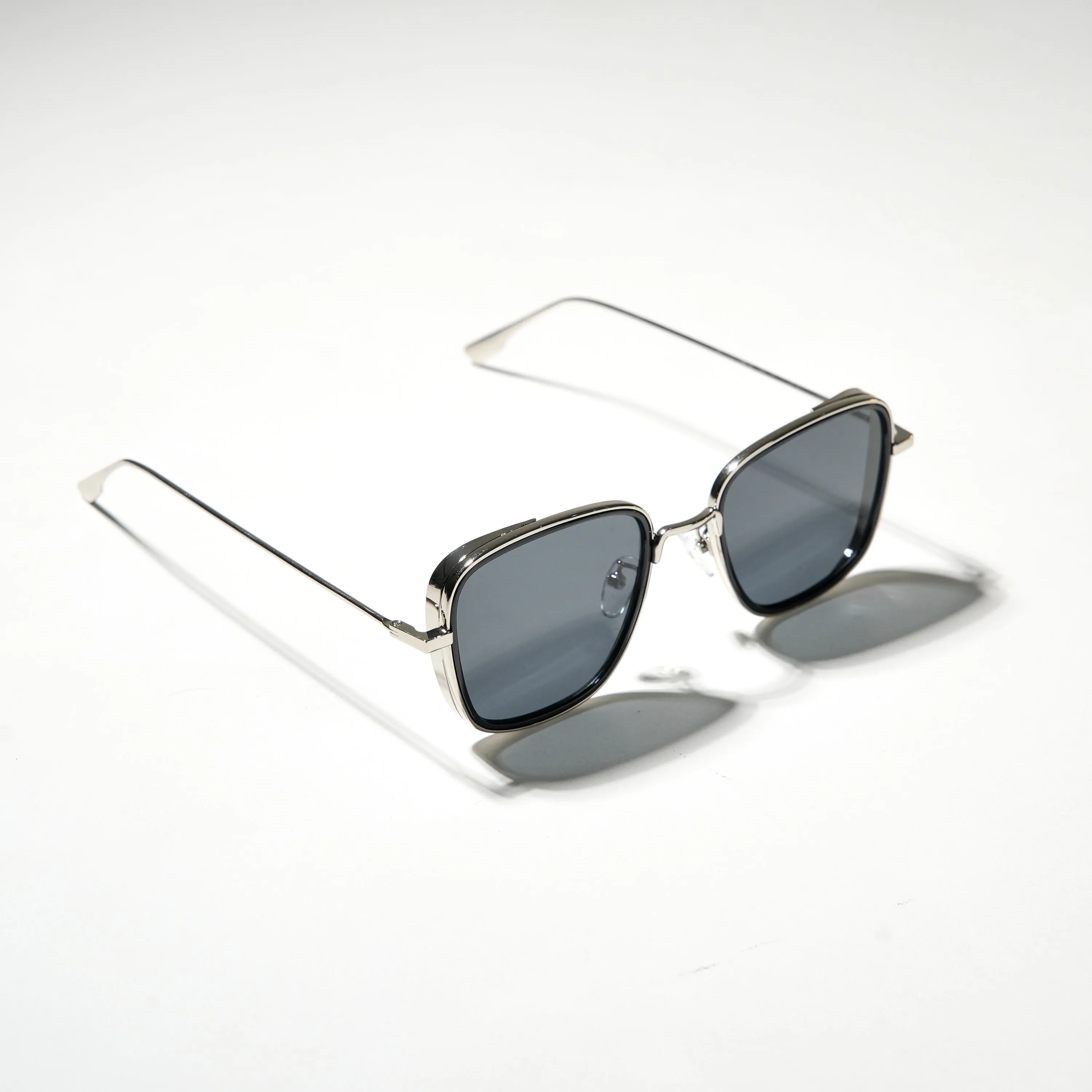 Chokore Iconic Wayfarer Sunglasses (Black & Silver)