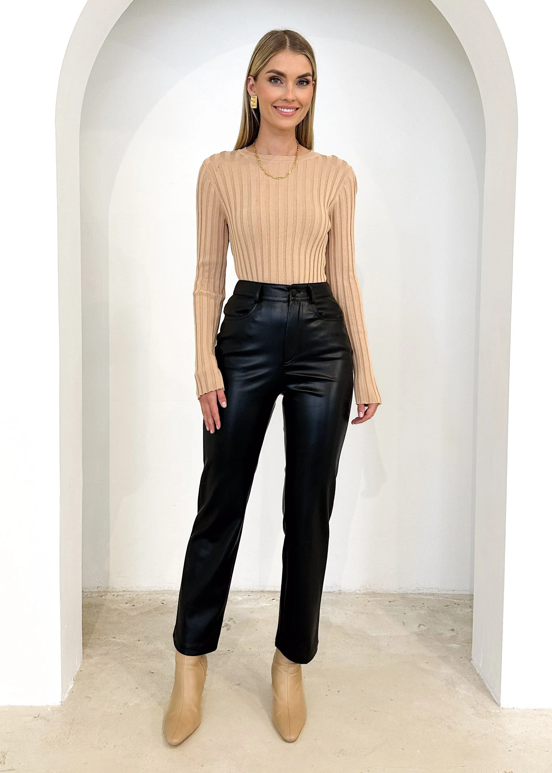 Erikah Leather Look Pants - Black