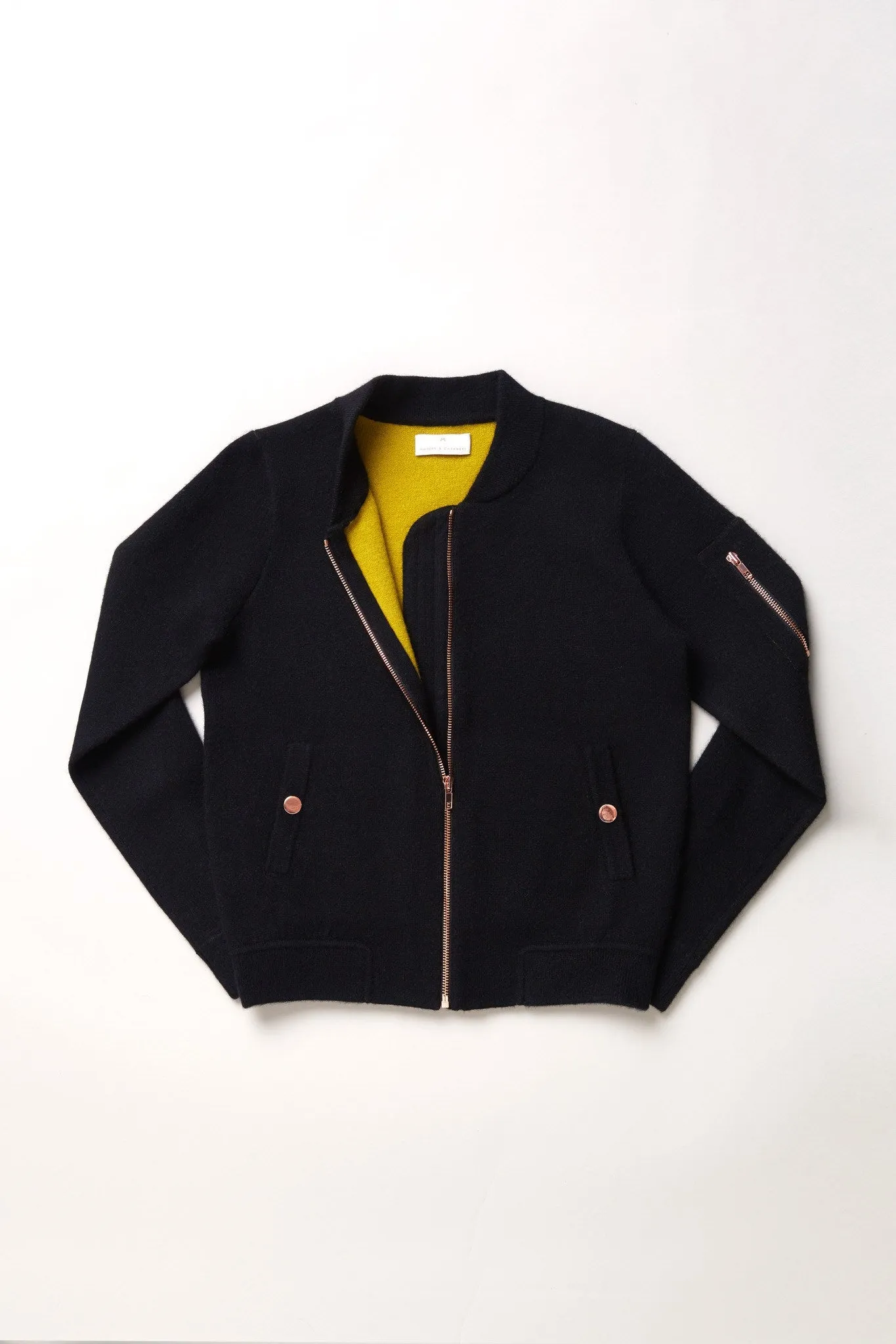 Globe-Trotter Two-Tone Cashmere Bomber - Black X Girasol Green