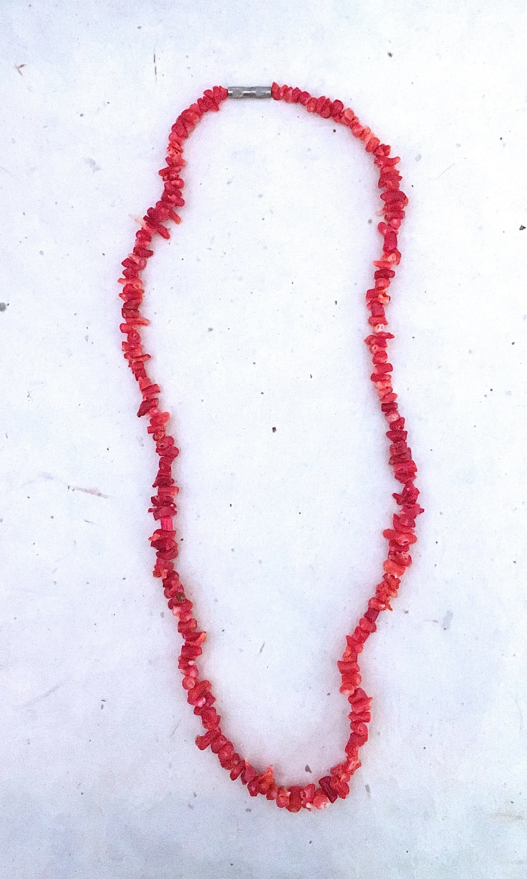 NATURE CALLING 1970s Natural Salmon Color Coral Branch Necklace