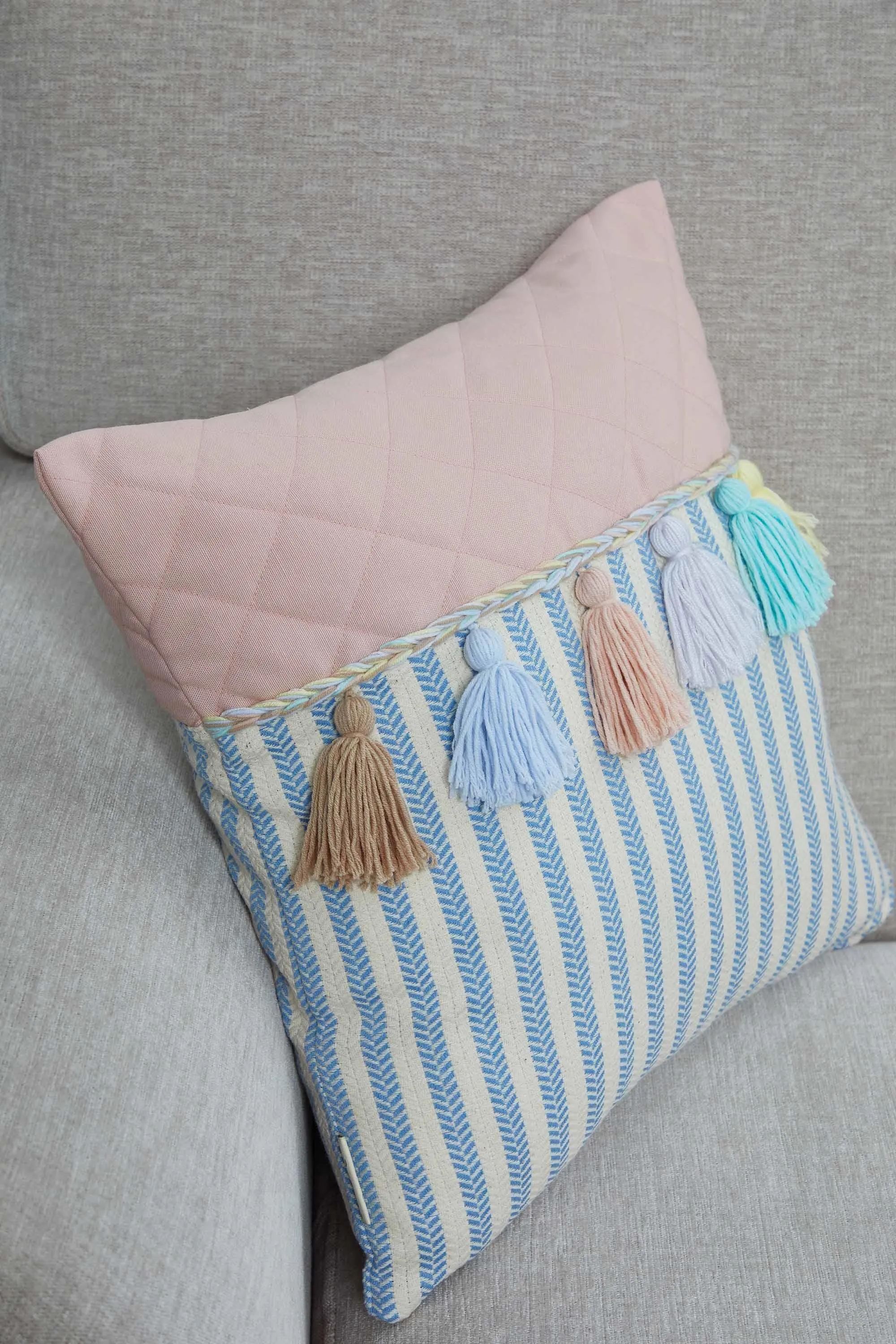 Striped and Quilted Boho Pillow Cover with Colorful Hanging Tassels, 18x18 Inches Stylish Living Room Pillow Cover Housewarming Gift,K-196