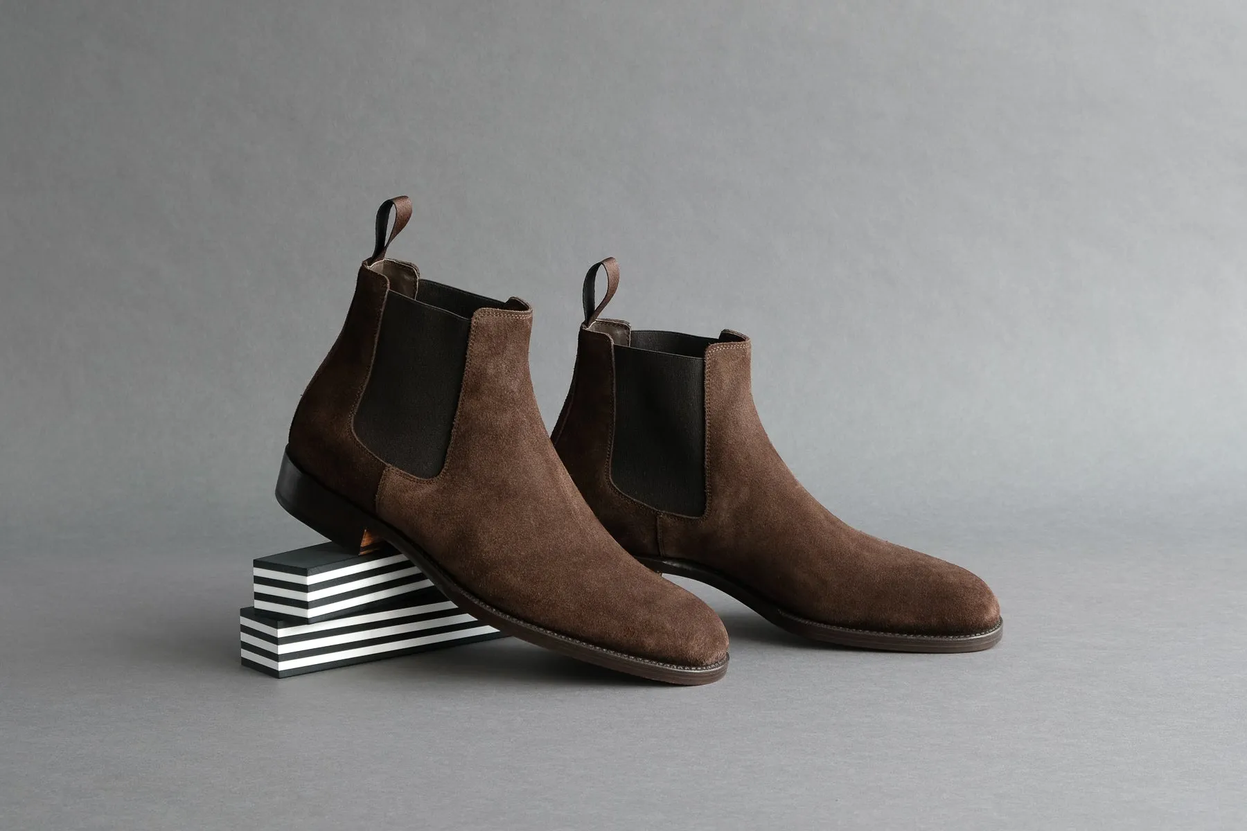 ZeroThreeThree.Bruno Calf Suede Chelsea Boots